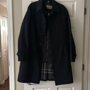 Men’s Burberry trench 52